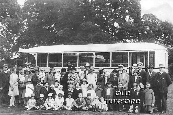 Tuxford Working Men's Club - First children's outing, Edwinstowe, Sept 1st 1928